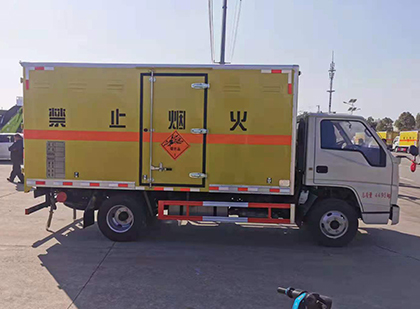 印台爆破器材运输车